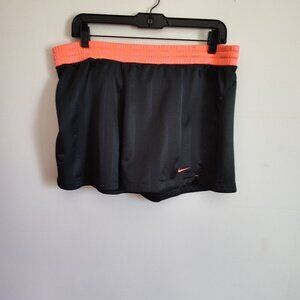 Ladies SZ L Nike Grey Dri-Fit Short